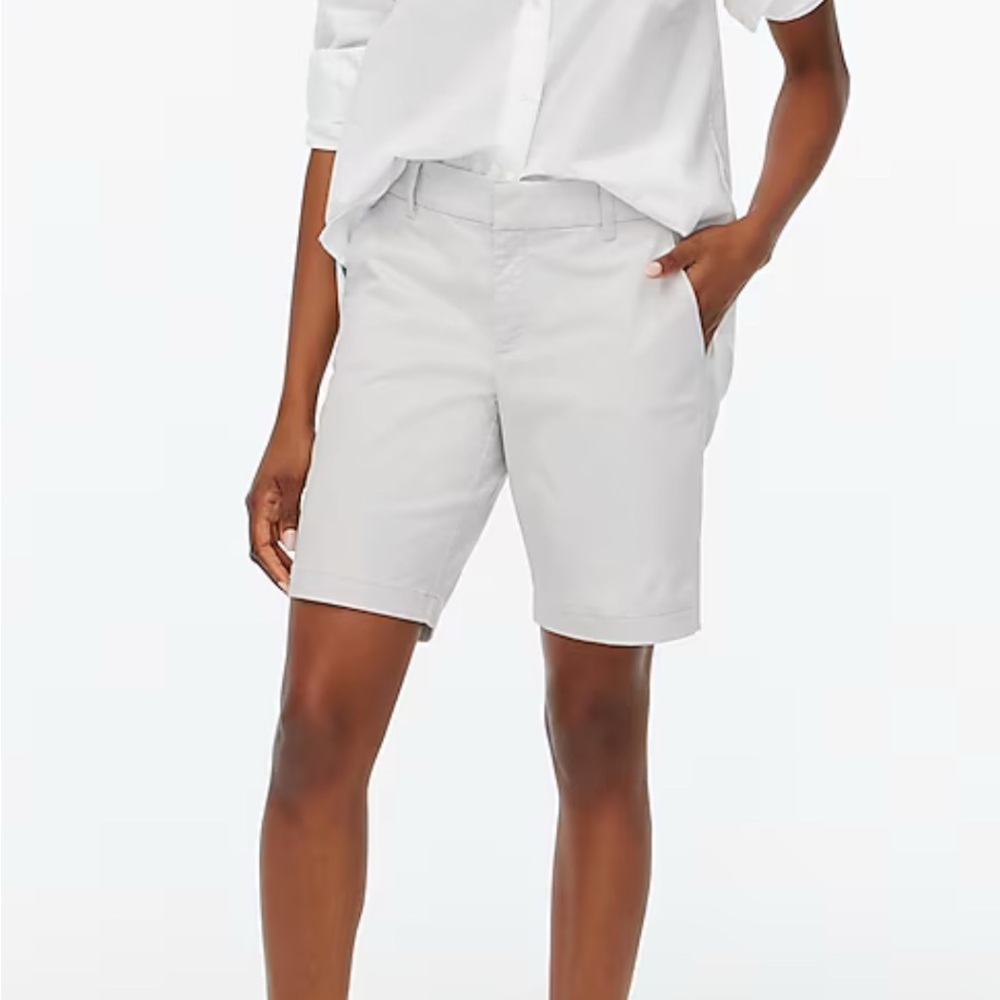 J. Crew Factory 9” Bermuda Chino Short, Size 16, Oyster Grey
